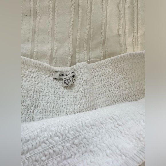 American Eagle White Eyelet Smocked Mini Skirt Size XS - Picture 5 of 7